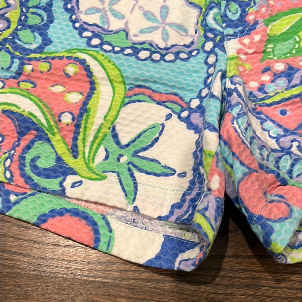 Lilly Pulitzer Blue and Pink Callahan Bermuda Shorts with Vibrant Patterns - Picture 5 of 6